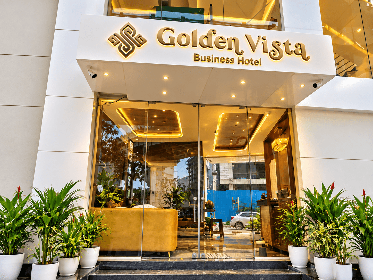 Golden Vista Hotel — Your Stay. Your Comfort. Your View.